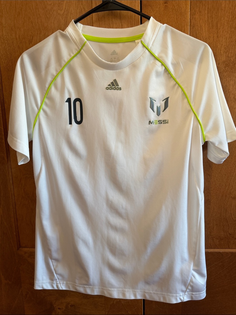 adidas Lionel Messi Youth Soccer Jersey with Neon Green Piping sz Large No. 10